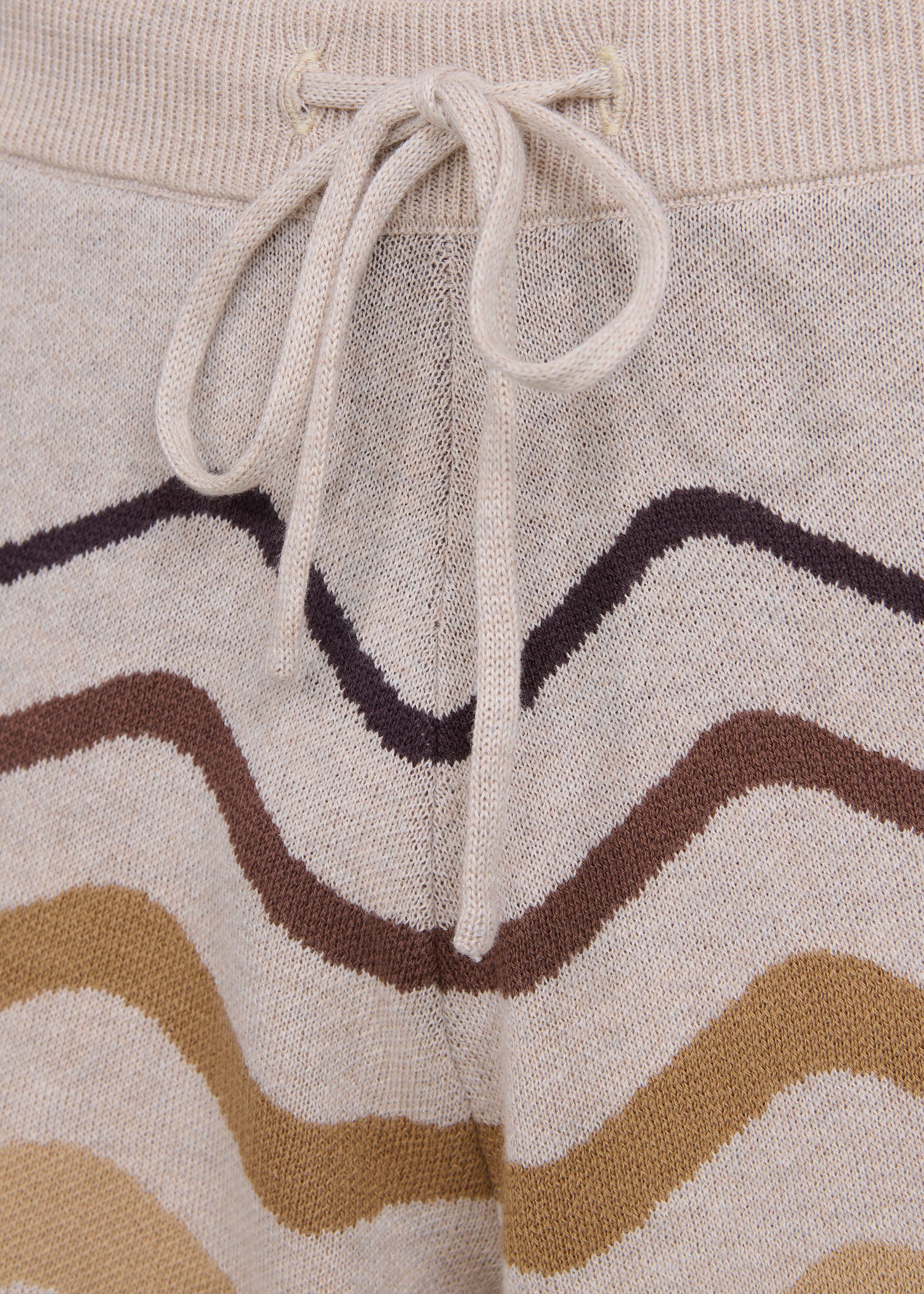 Gradient Wave Knitted Short - Stone