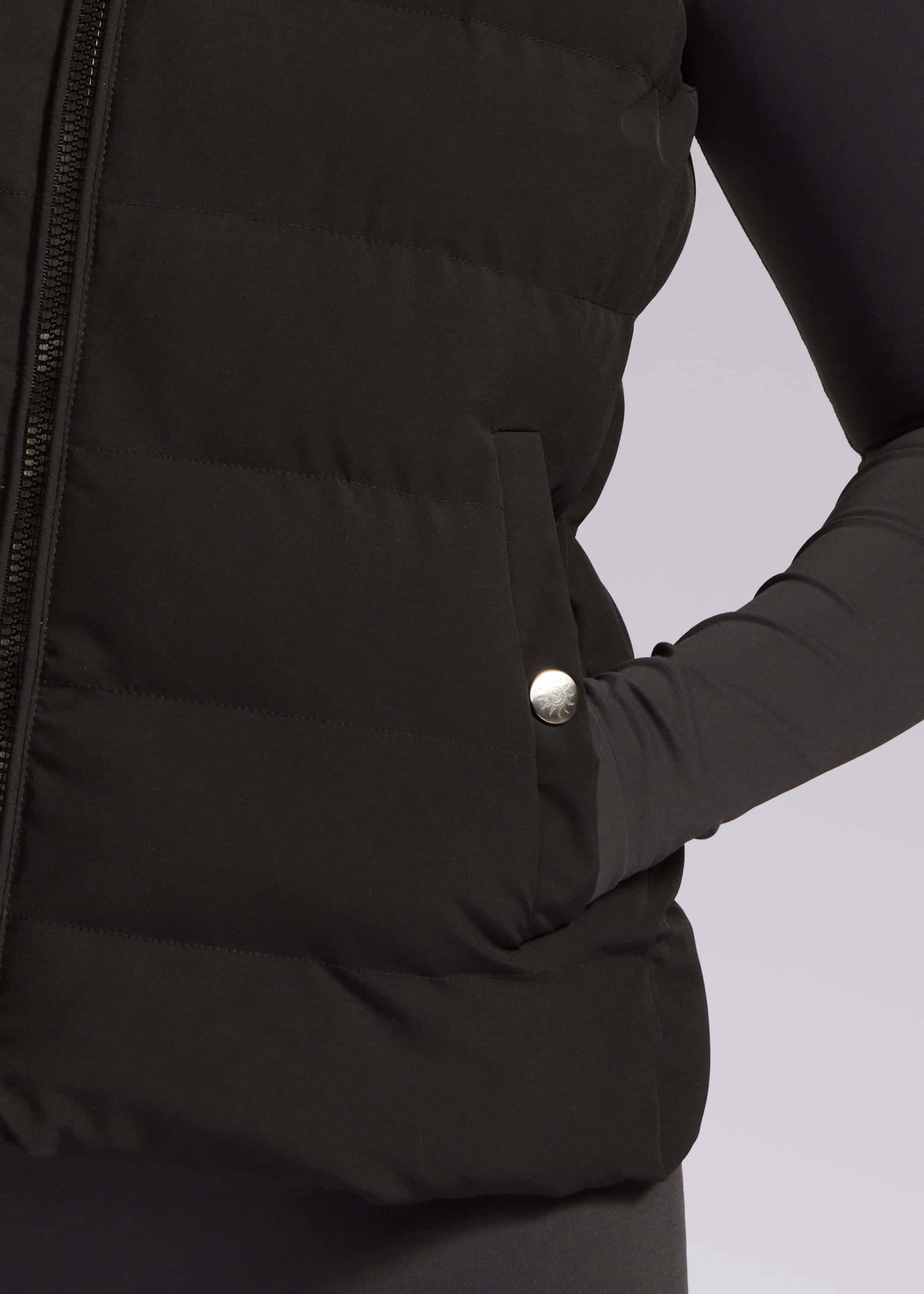 Sandbanks Marina Gilet - Black - Sandbanks